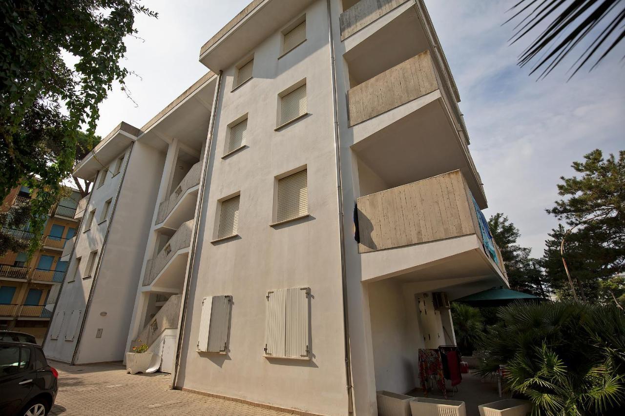 Sirena Apartments Llido Degli Estensi Exterior foto
